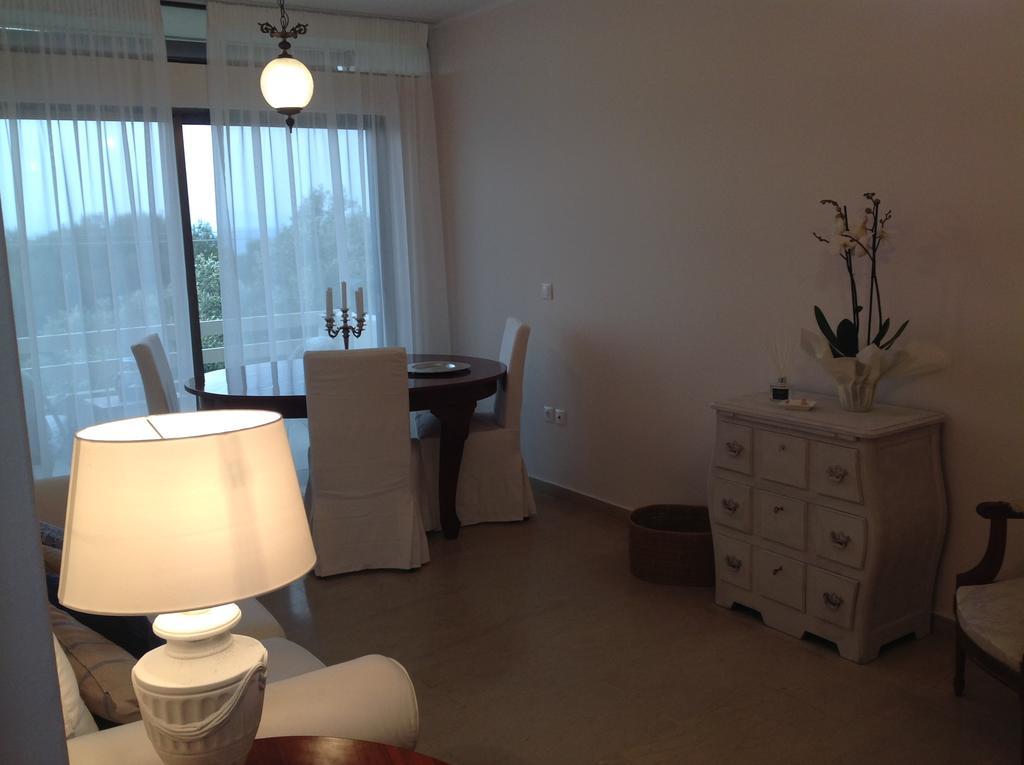 Aliki Apartment *